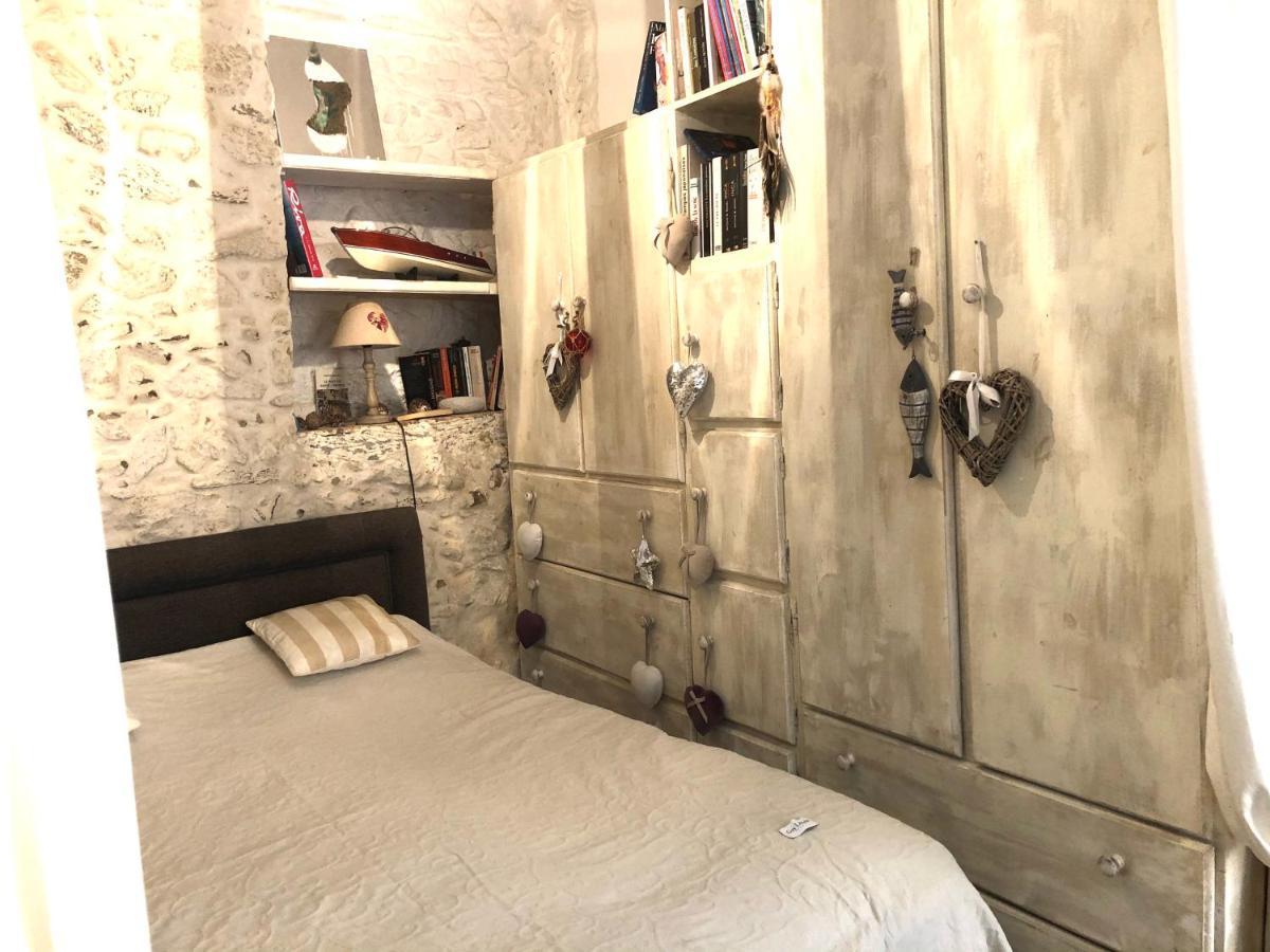 Appartement De Charme Au Coeur De Сен Тропе Екстериор снимка