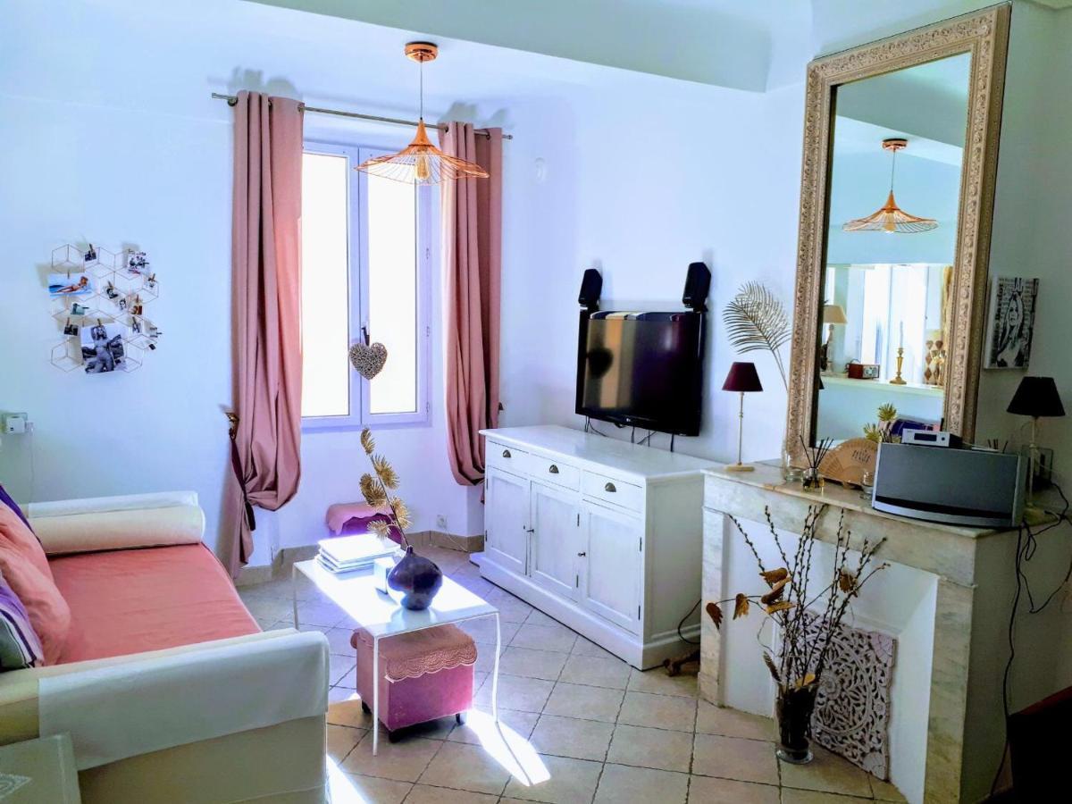 Appartement De Charme Au Coeur De Сен Тропе Екстериор снимка